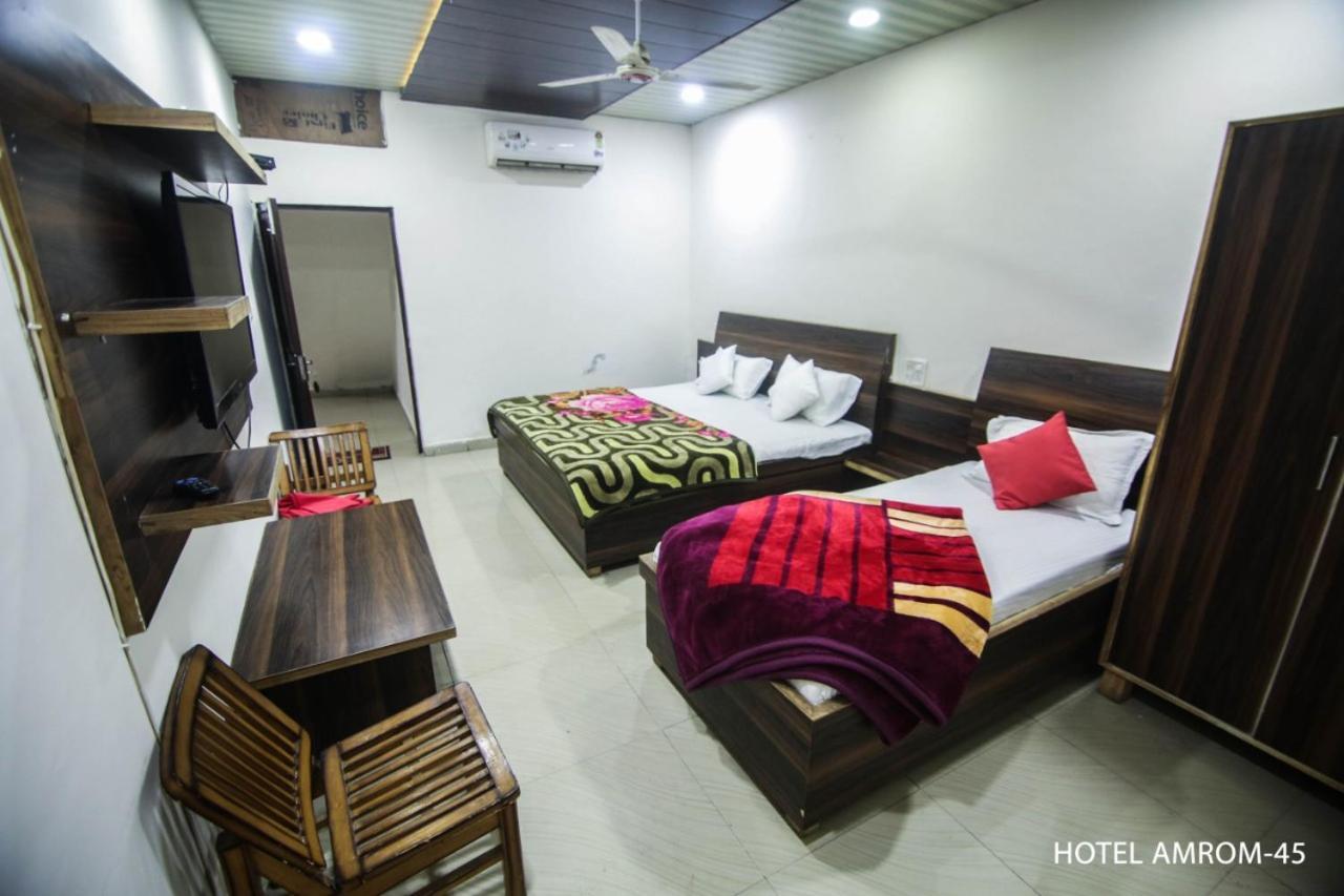 Hotel Amron45 Chandīgarh Buitenkant foto