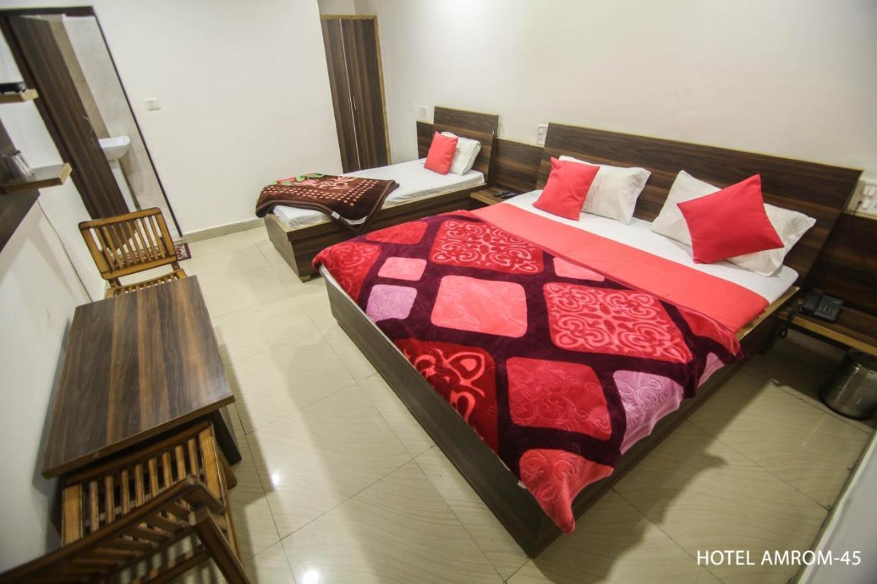Hotel Amron45 Chandīgarh Buitenkant foto