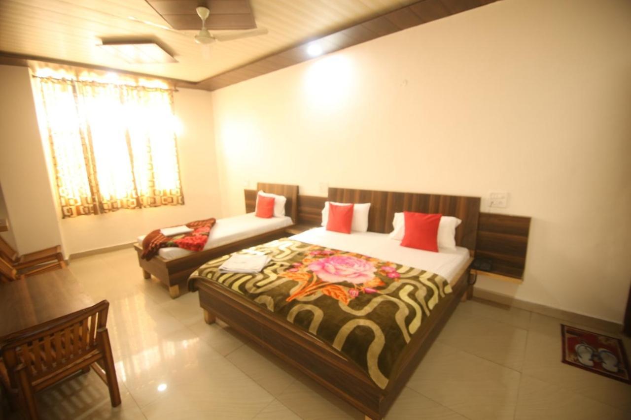 Hotel Amron45 Chandīgarh Buitenkant foto