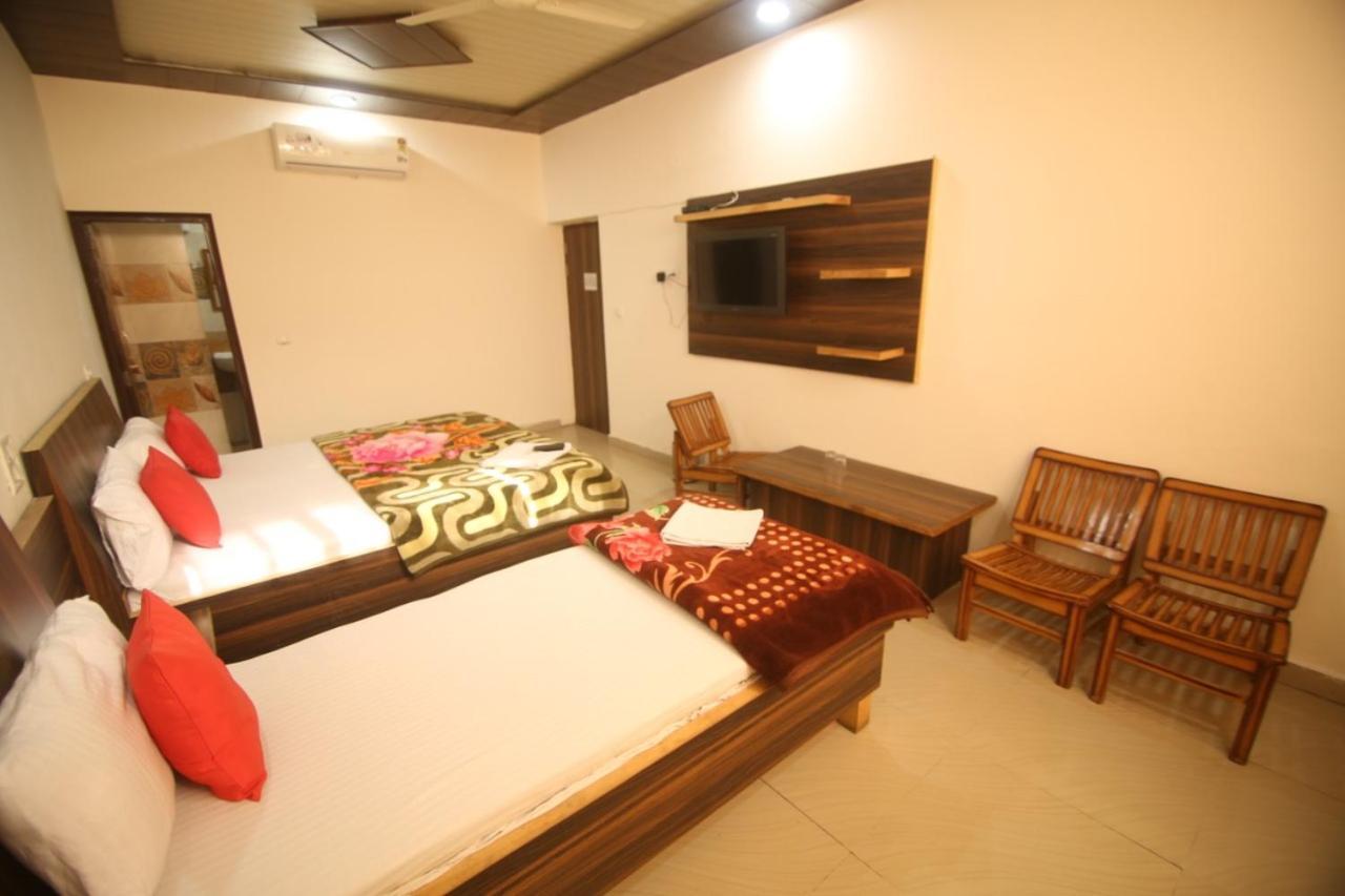 Hotel Amron45 Chandīgarh Buitenkant foto